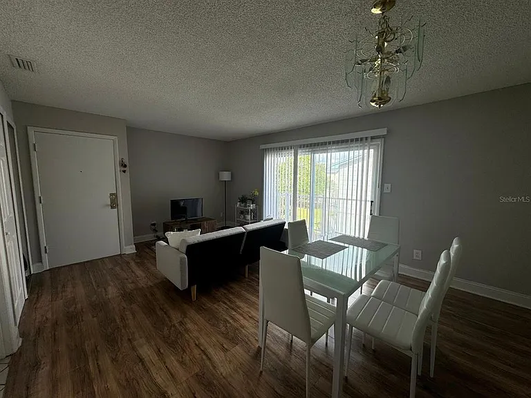 3035 George Mason Ave #D20 — Photo 12