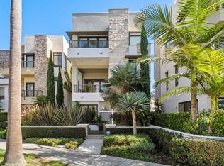 12809 N Seaglass Cir, Playa Vista, CA 90094