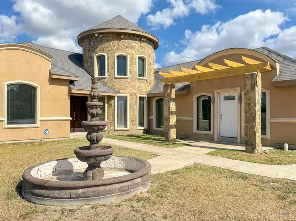 1332 Royal Palms Drive, Alamo, TX 78516
