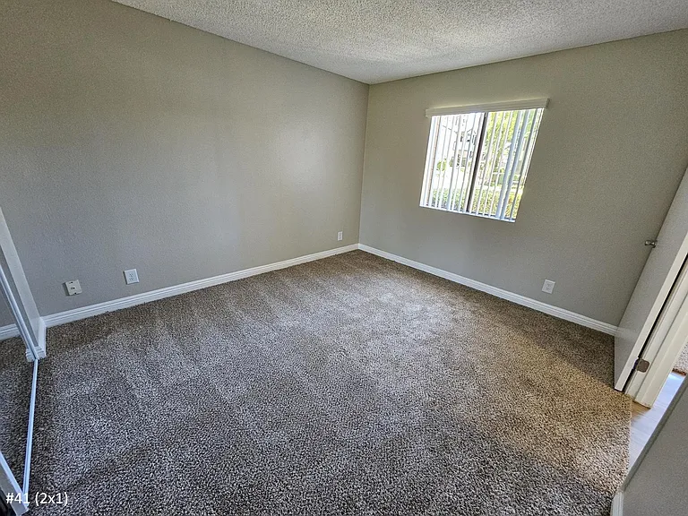 Stonewood Apartments — Photo 32