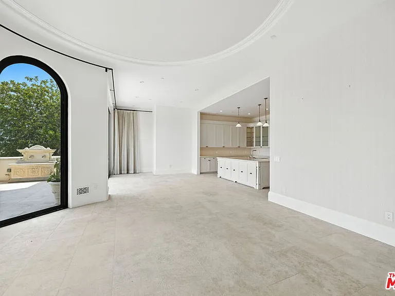 1675 N Woods Dr — Photo 25