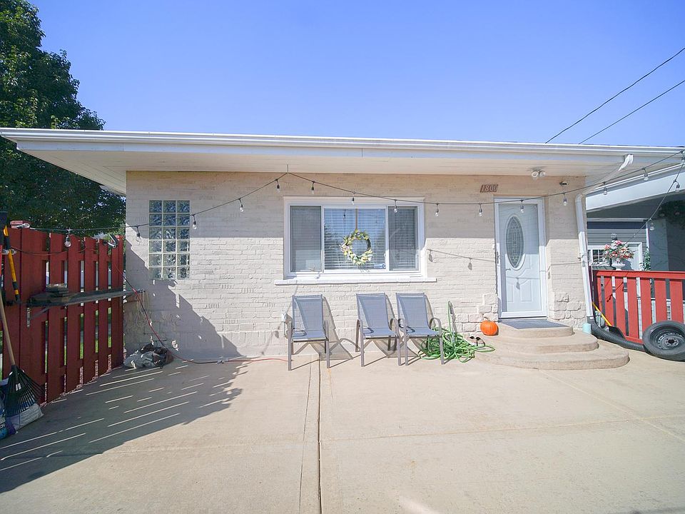 1st image of 1800 N 38th Ave