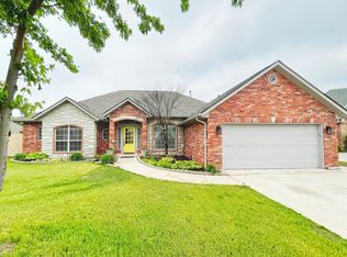 1696 Strayfox Xing, Edmond, OK 73012