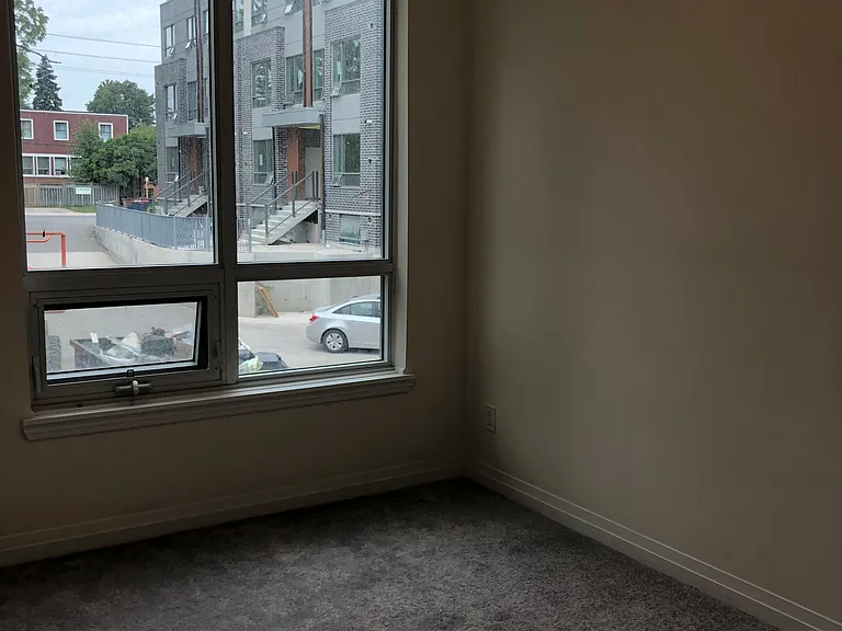 650 Atwater Ave #38 — Photo 8