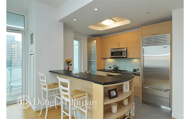Rented by Douglas Elliman | media 2