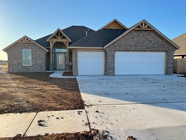 1st image of 1427 Pineridge Cir