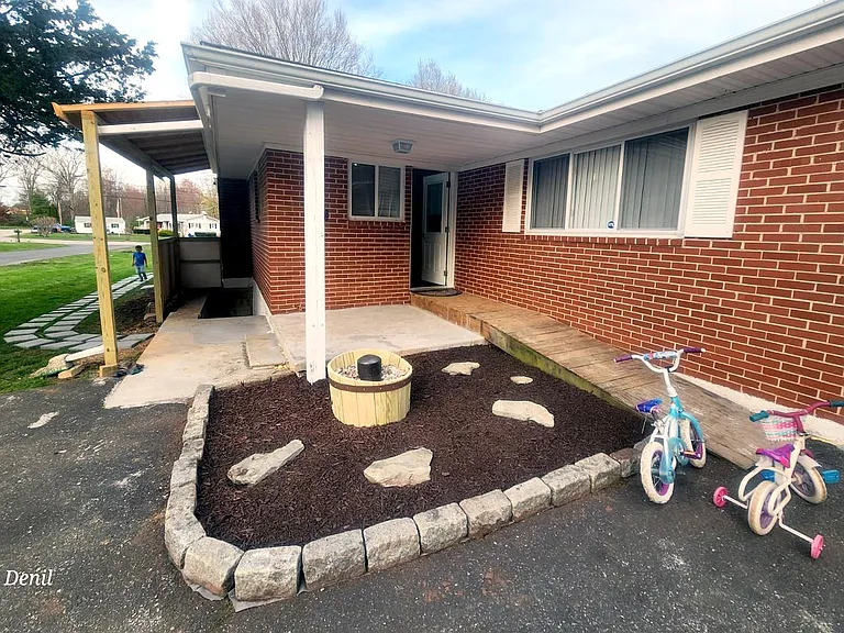 609 Evergreen Rd — Photo 4