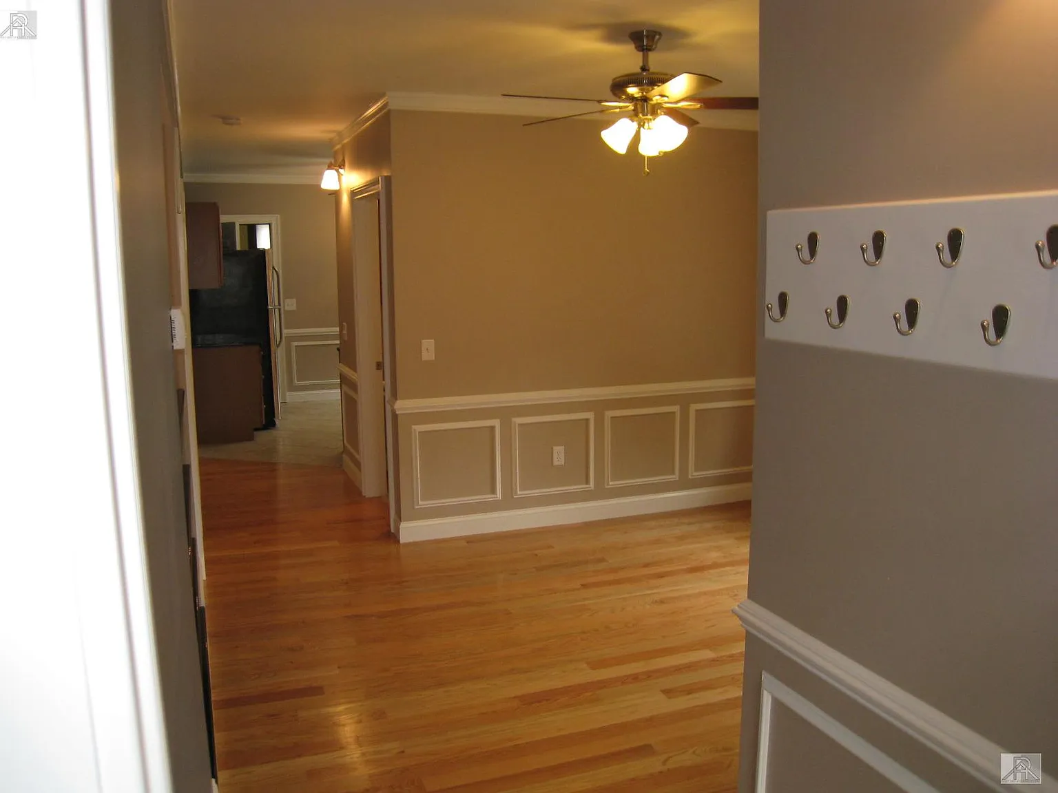 3 bed, 1.0 bath, $3,750 — Photo 4