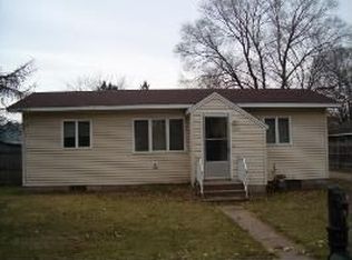1917 2nd St E, Menomonie, WI 54751