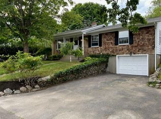 27 San Juan Dr, Bristol, RI 02809