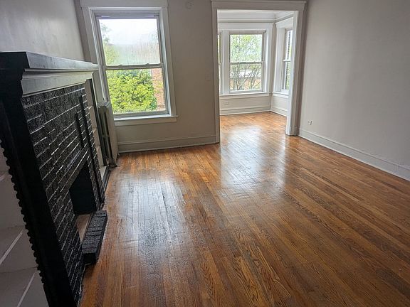 2nd image of 6215 S King Dr #3