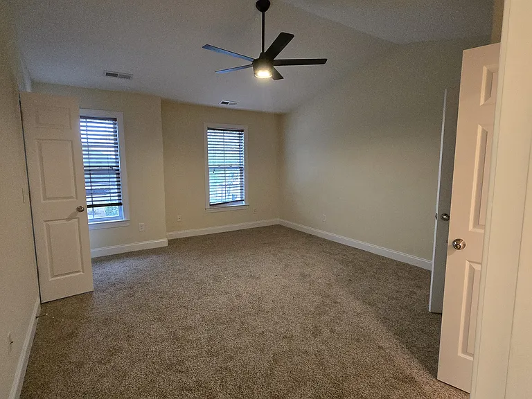 4910 Wyngate Village Dr — Photo 10
