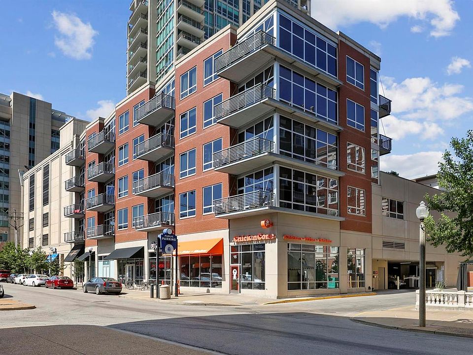 1st image of 9 N Euclid Ave #401