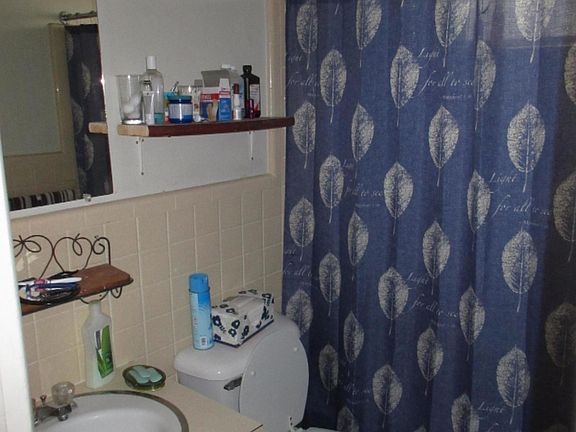 5th image of 4992-4994 Fuller Ave SE