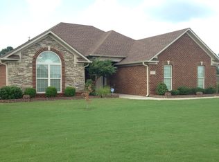 101 Evergreenview Dr, Hazel Green, AL 35750