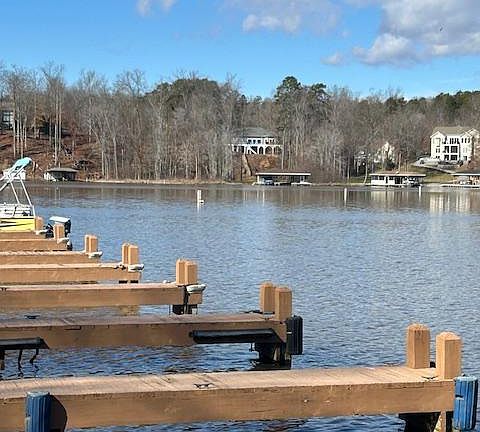 2nd image of 319 Pine Harbour