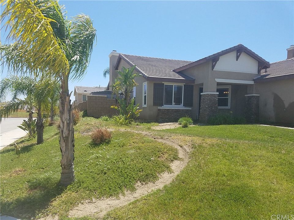 2nd image of 26605 Maple Leaf Dr