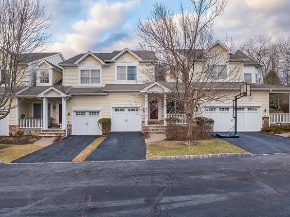 6 Pinehurst Court, Cortlandt Manor, NY 10567