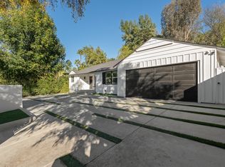 5244 Vanalden Ave, Tarzana, CA 91356