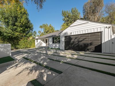 5244 Vanalden Ave, Tarzana, CA, 91356