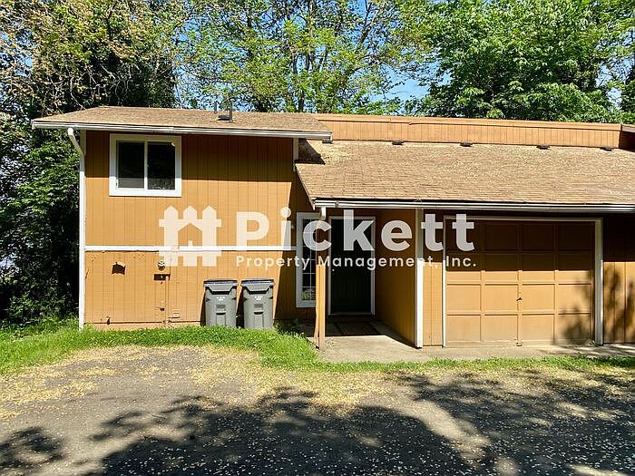 1st image of 4617 Beach Dr E
