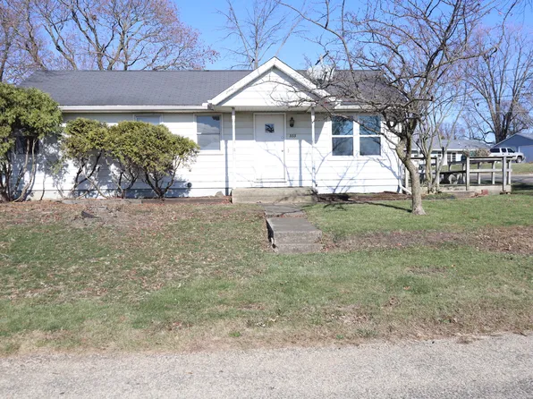 333 Depot St, Walnut, IL 61376