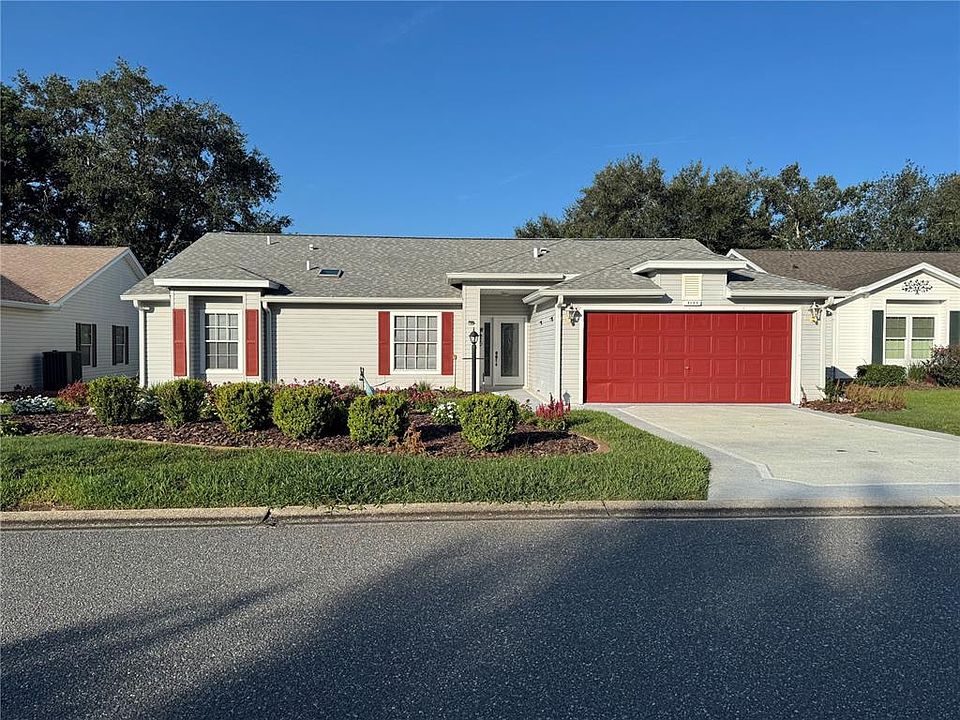1st image of 4755 TARA VIEW ROAD