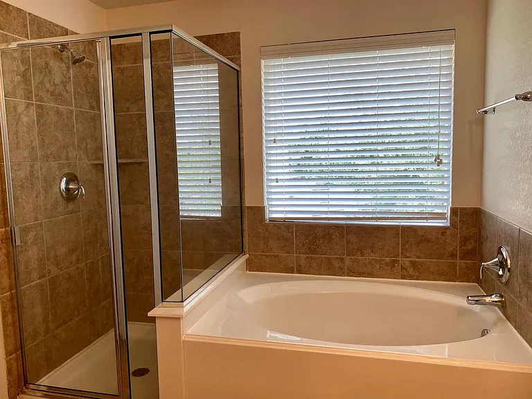 6407 Densberry Ln — Photo 17