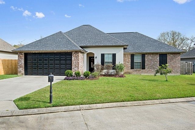 1st image of 10527 Grace Ln