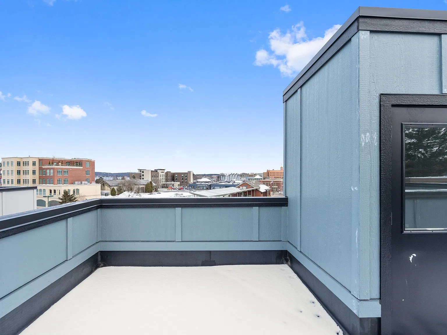 200 Gillis St — Photo 3