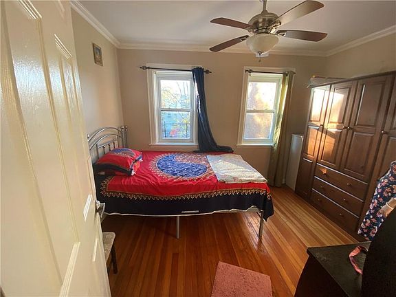 4th image of 1484 E 52nd St