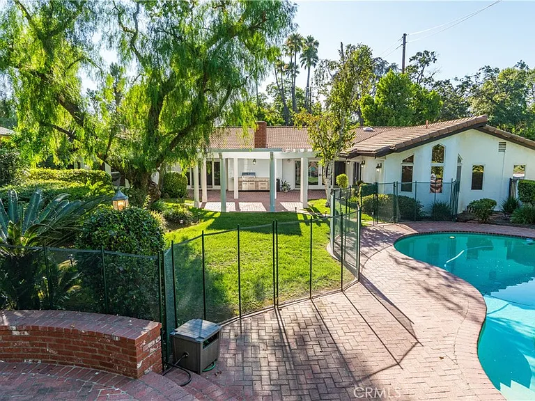 5054 Encino Ave — Photo 14