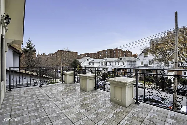 Rented by Corcoran | media 19