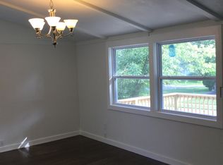 6904 NW 77th St, Kansas City, MO 64152