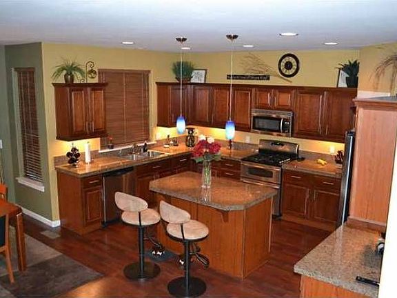Kitchen with Rich Color