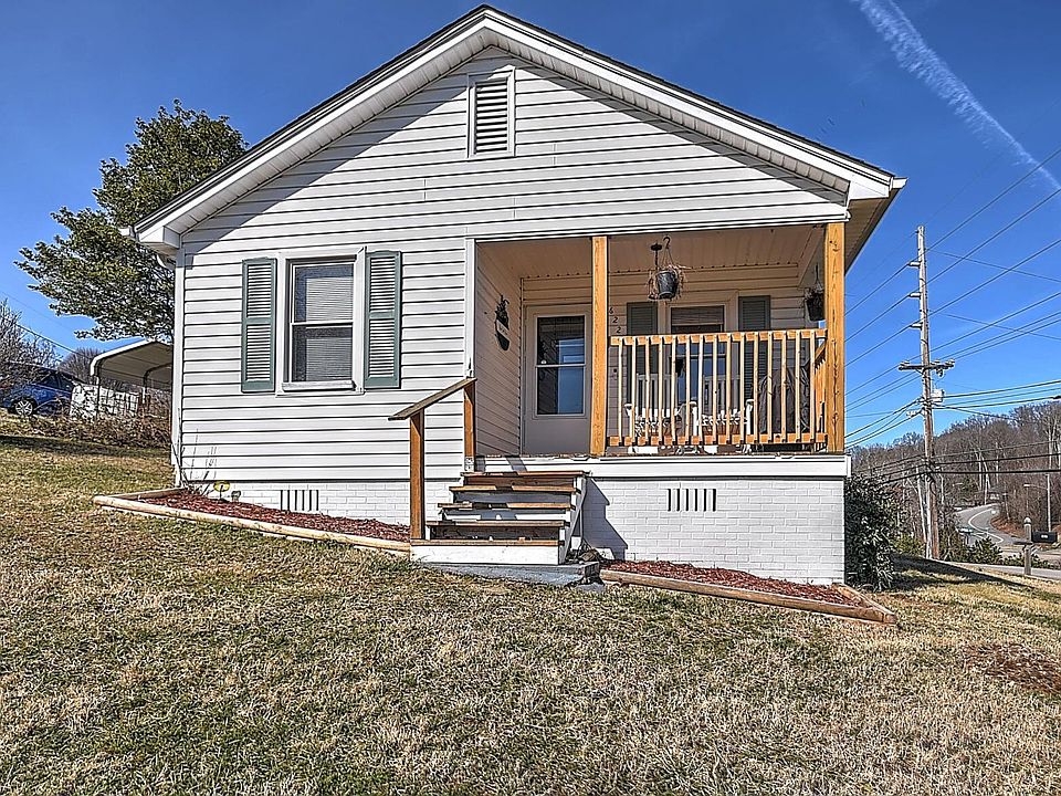 1st image of 1622 Echo Ct