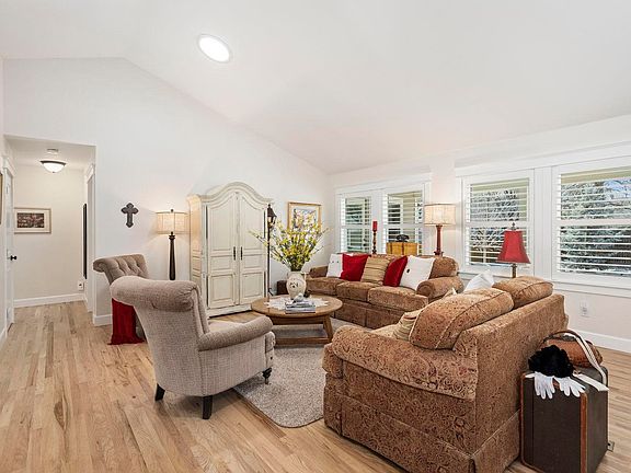 5th image of 4113 Clayton Ct
