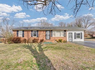 461 County House Rd, Sparta, TN 38583