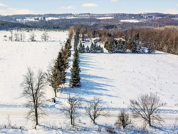 2nd image of 3476 Garden Of Eden Rd