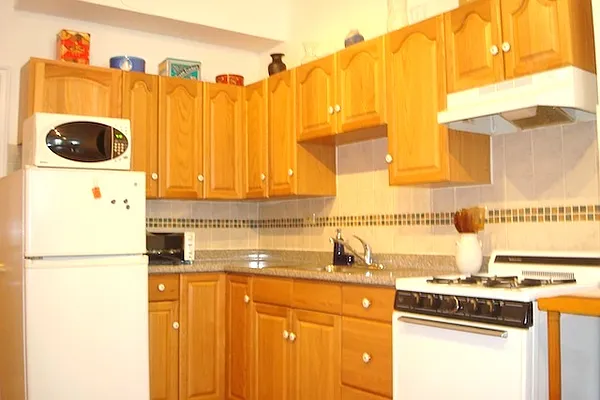 Rented by Maz Group NY | media 21