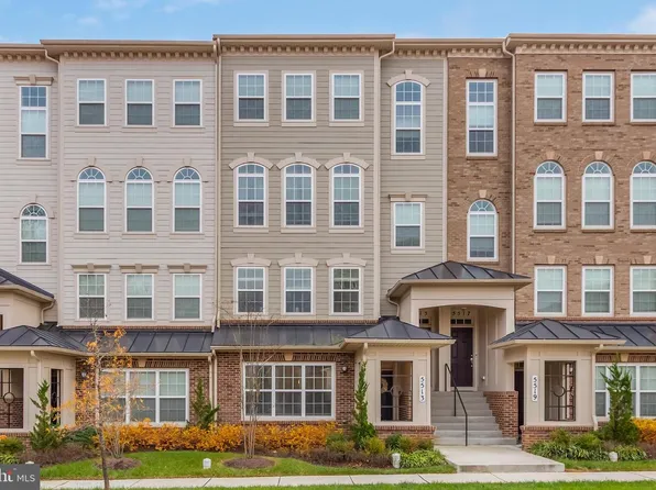 5513 Lanteen St, Lanham, MD 20706