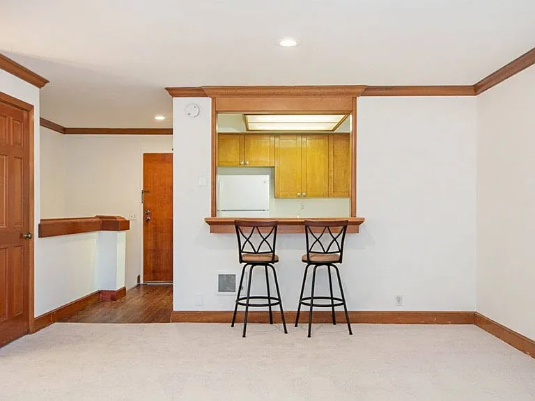 8850 Villa La Jolla Dr #201 — Photo 3
