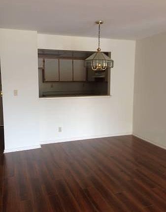 Open concept kitchen and dining area with breakfast counter!