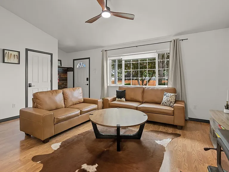 11 Karen Rd — Photo 25