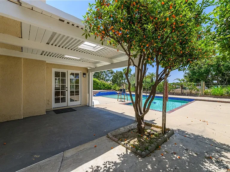 21786 Santaquin Dr — Photo 50
