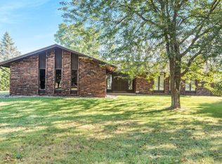 13401 W Jackson Dr, Tekonsha, MI 49092