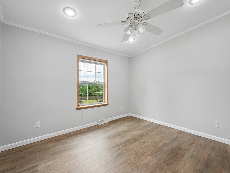 12350 Jesse Smith Rd — Photo 4