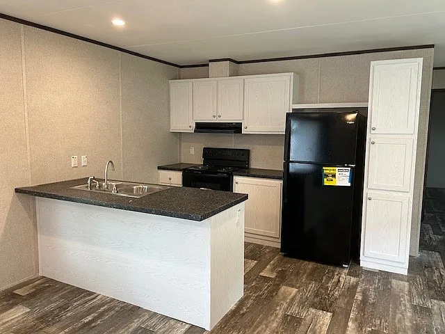 43 Sunset Ave — Photo 3