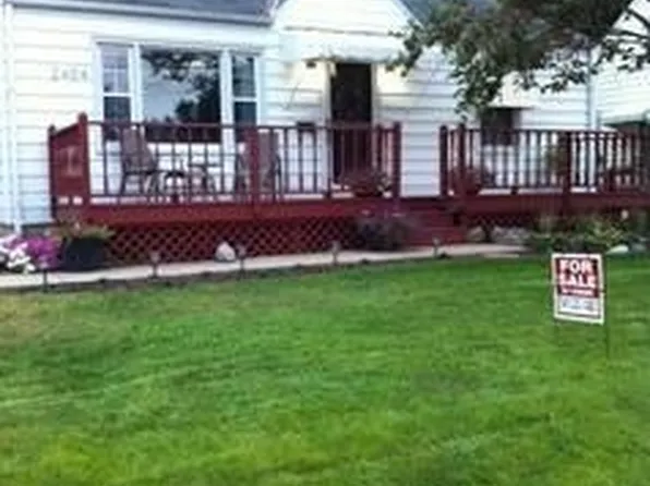 2404 W Barker Ave, West Peoria, IL 61604