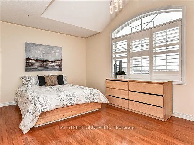 43 Larkmead Cres — Photo 14